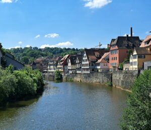 Deutscher Fluss mit K - die Kocher bei Schwäbisch Hall